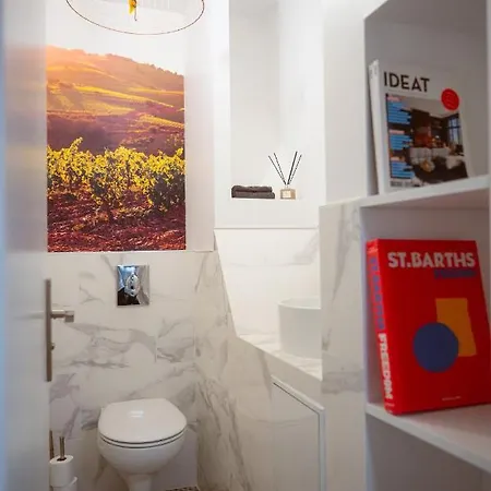 Le M. Musee Du Vin -