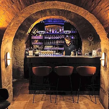 Le M. Musee Du Vin -